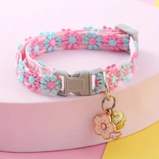 Floral Pet Collar with Bell – Adjustable and Stylish for Cats and Small Dogs